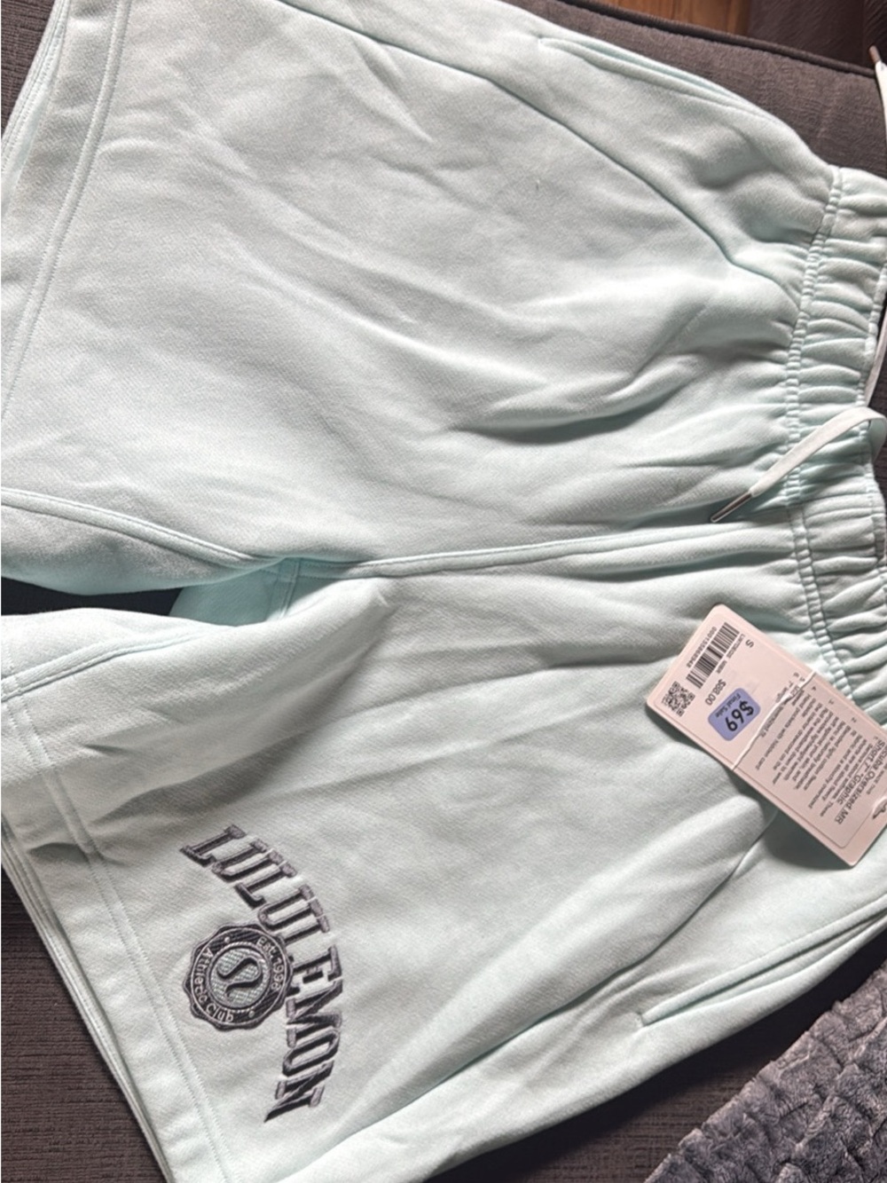 lululemon scuba mid rise Athletic Shorts
